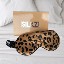 Ladda upp bild till gallerivisning, brun sovmask med SILKZI present box
